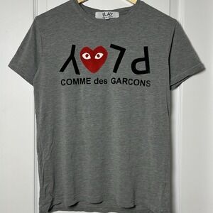 PLAY Comme des Garçons CDG Designer Gray Embroidered Heart Logo Graphic T-Shirt‎